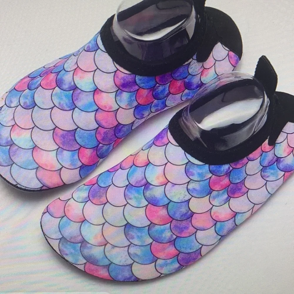 Girls barefoot water shoes gradient fish scale